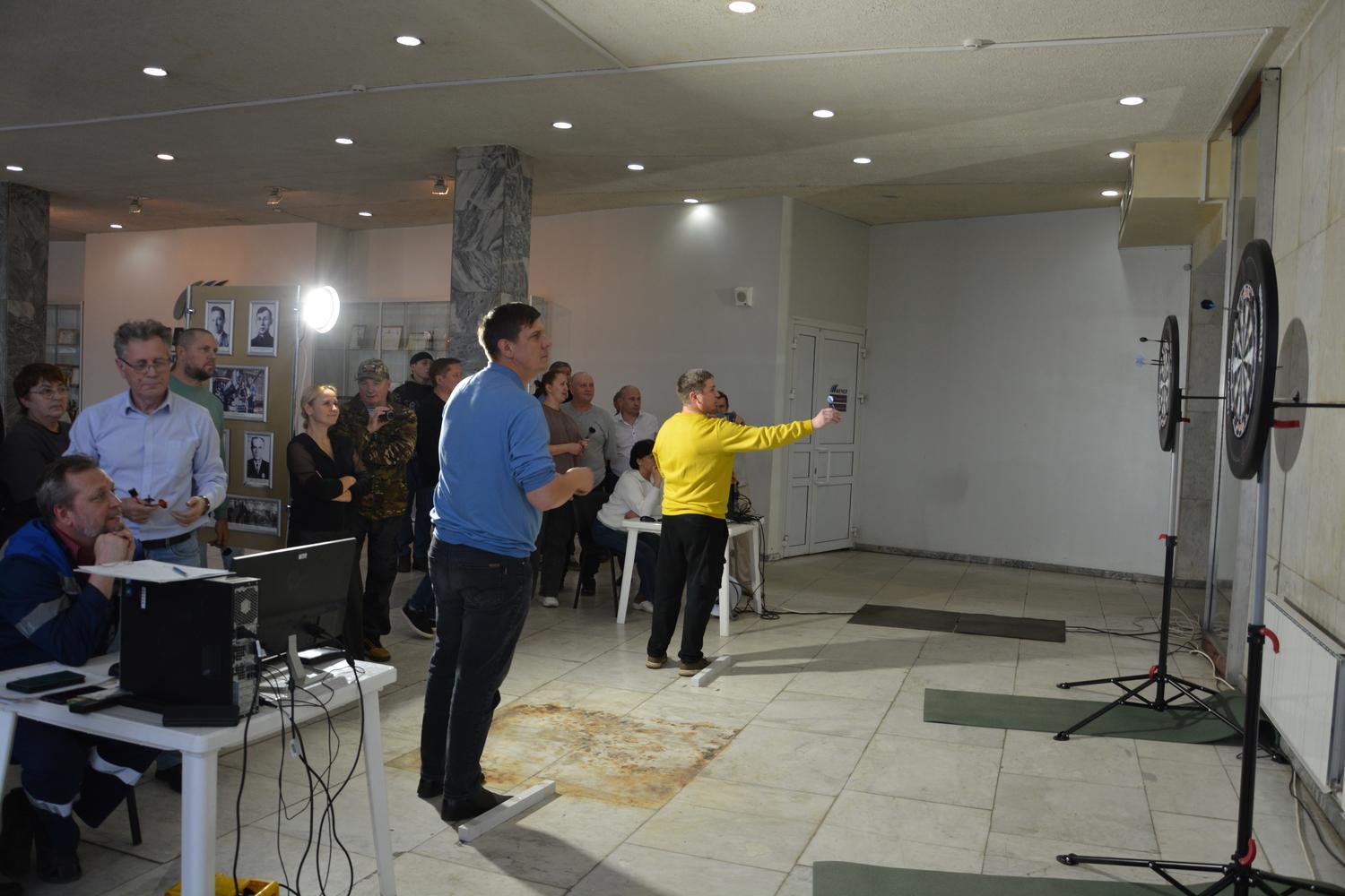 Завод «Ижсталь» провел турнир по дартсу